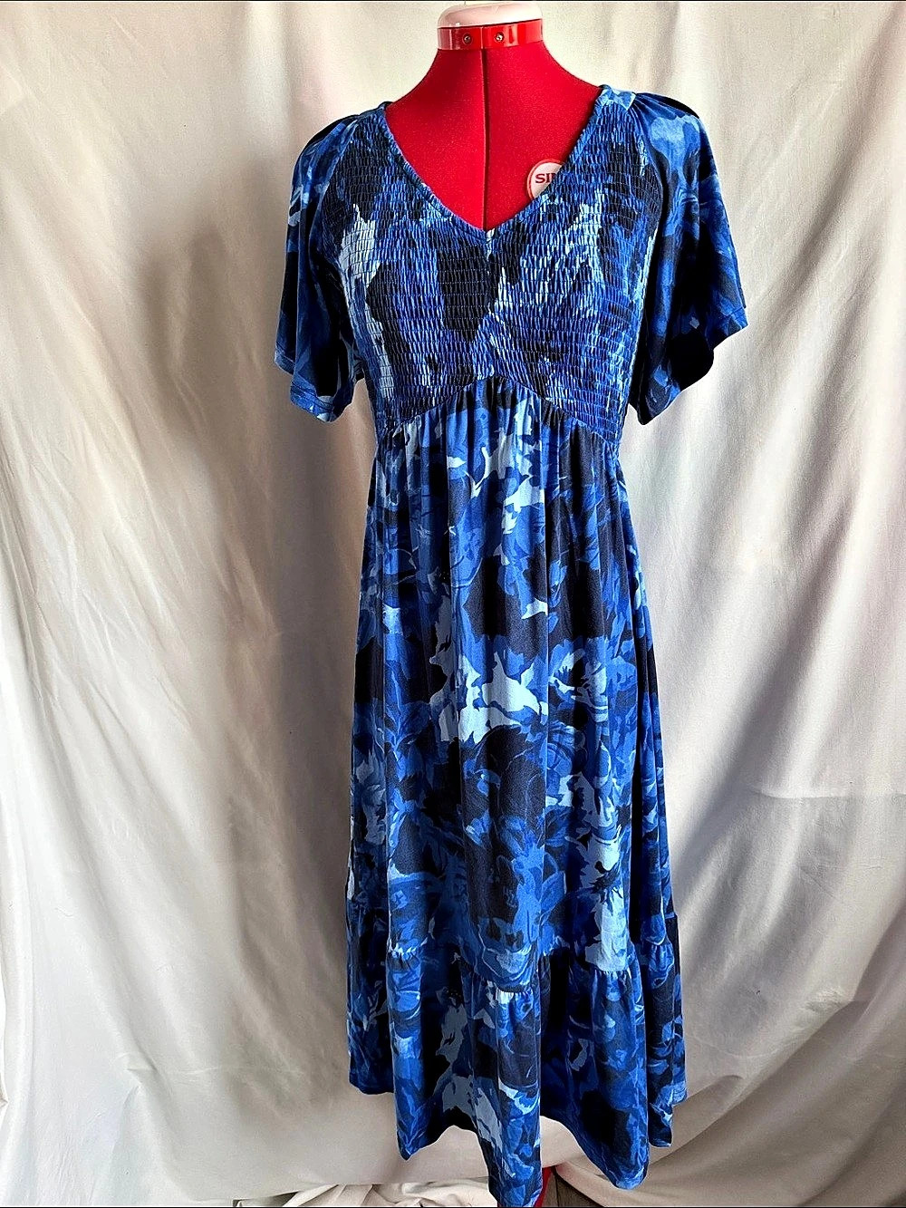 AUSELLY Floral Midi Dress in Blue Size Small NWT
